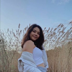 Meet your Posher, Pauline